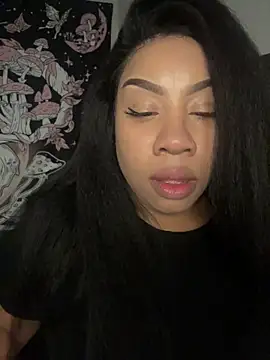 NeliaHexxen online show from 12.18.25