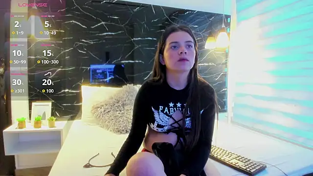 ZOE LE online show from 10.29.25