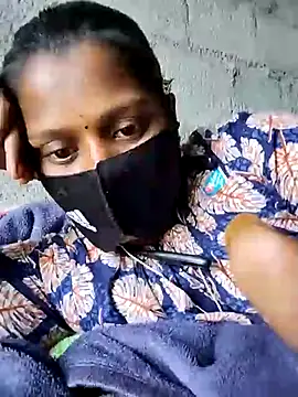 Tamil Hot Sandy online show from 12.04.25