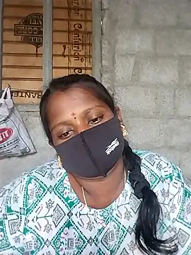 Snapshot of Tamil_Hot_Sandy chatting on 03.17.26 Tamil Hot Sandy online show from 03.17.26