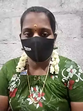 Snapshot of Tamil_Hot_Sandy chatting on 06.09.26 Tamil Hot Sandy online show from 06.09.26