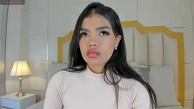 NaylaGrey online show from 11.20.25