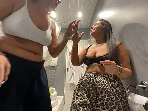 Playfulvixen25 online show from 02.28.26