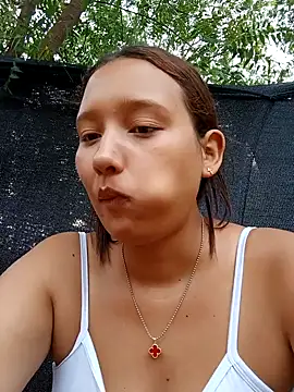 young dairy01 online show from 10.22.25