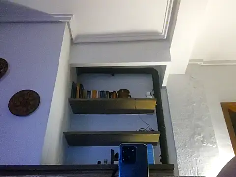 Snapshot of morenet_festero chatting on 04.01.26 morenet festero online show from 04.01.26