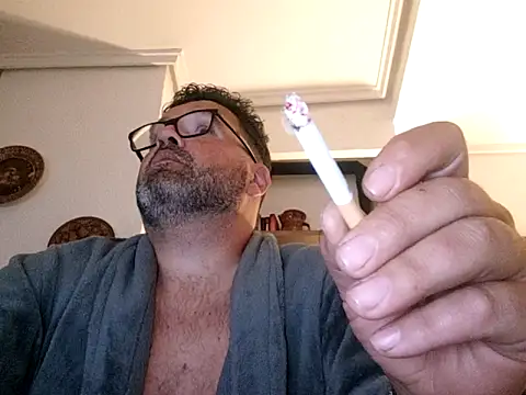 Snapshot of morenet_festero chatting on 04.17.26 morenet festero online show from 04.17.26