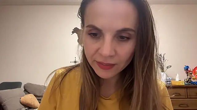 Snapshot of AnnieLove7722 chatting on 10.29.25 AnnieLove7722 online show from 10.29.25