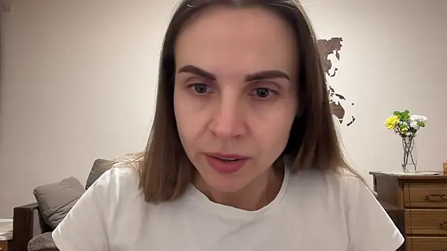 Snapshot of AnnieLove7722 chatting on 11.19.25 AnnieLove7722 online show from 11.19.25
