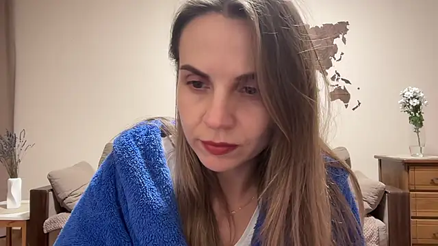 Snapshot of AnnieLove7722 chatting on 11.29.25 AnnieLove7722 online show from 11.29.25