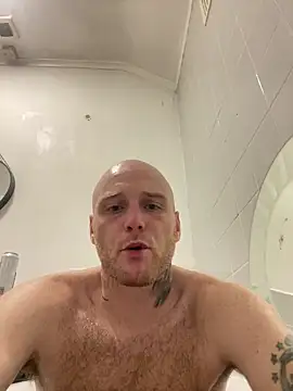 Snapshot of Thebald-topher chatting on 10.12.25 Thebald-topher online show from 10.12.25