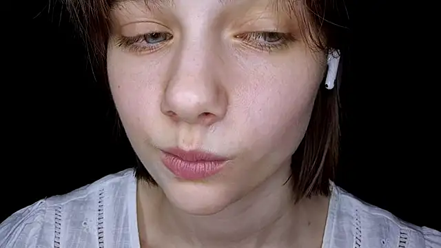 Snapshot of ExitedTroth chatting on 04.18.26 ExitedTroth online show from 04.18.26