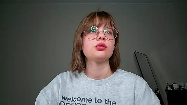 Snapshot of ExitedTroth chatting on 05.17.26 ExitedTroth online show from 05.17.26
