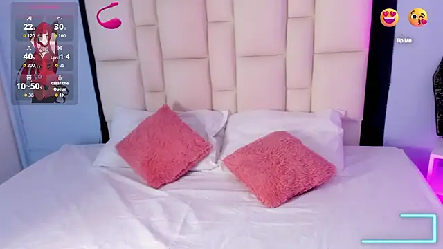 Snapshot of Athenea__fox chatting on 10.24.25 Athenea fox online show from 10.24.25