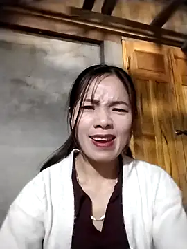 Snapshot of lmc-zz chatting on 04.02.26 lmc-zz online show from 04.02.26