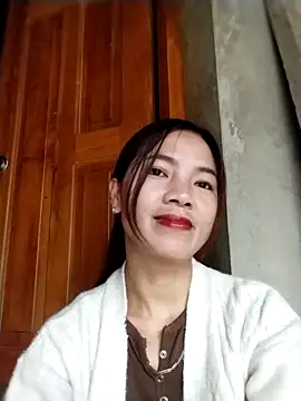 Snapshot of lmc-zz chatting on 04.16.26 lmc-zz online show from 04.16.26