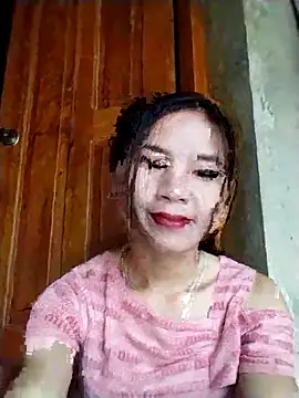 Snapshot of lmc-zz chatting on 04.17.26 lmc-zz online show from 04.17.26