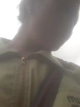 Snapshot of bree-zz chatting on 11.05.25 bree-zz online show from 11.05.25