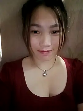 min-xinh online show from 10.16.25