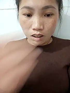 min-xinh online show from 11.26.25