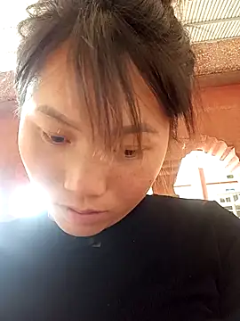 min-xinh online show from 04.13.26