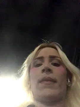 alexawinterrr online show from 10.30.25