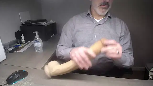 Snapshot of sackstor chatting on 02.28.25 sackstor online show from 02.28.25