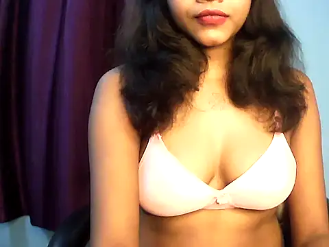 Snapshot of PAYARI_PURVI chatting on 10.21.25 PAYARI PURVI online show from 10.21.25