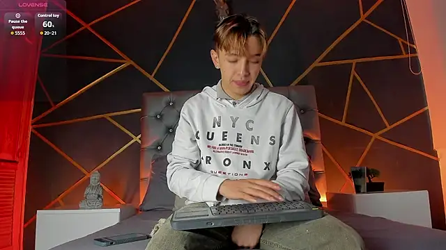 Lian Miller1  online show from 02.20.26