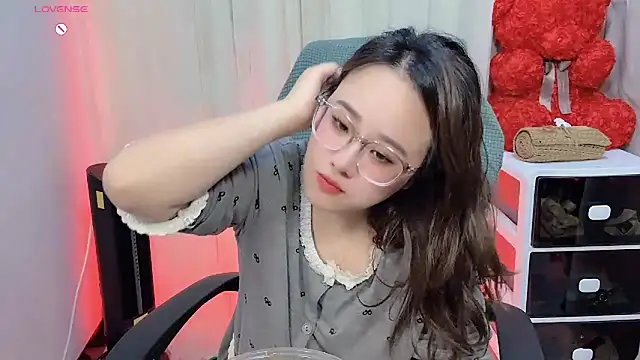 NEWONETO online show from 11.13.25