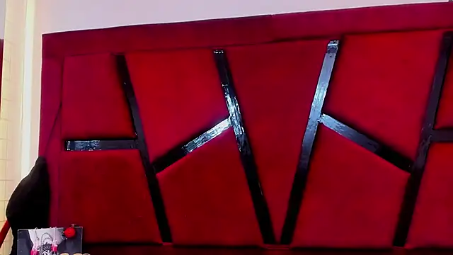 AmbarMonroe online show from 12.19.25