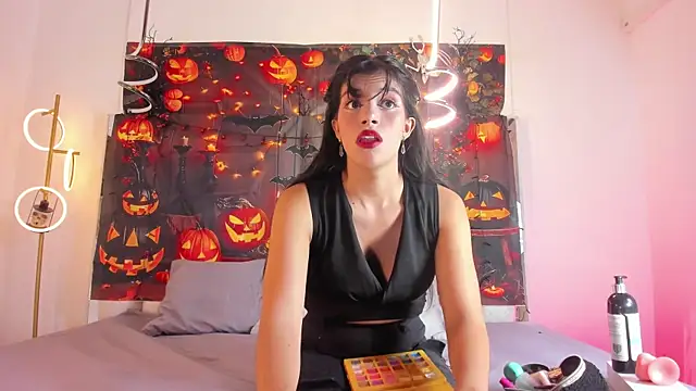 Misaki Kai online show from 10.28.25