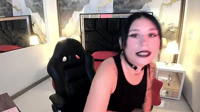 SusanVilla online show from 04.13.26