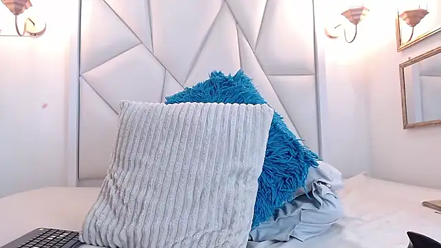 Samiwilliams online show from 10.21.25