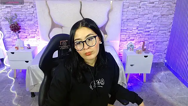 casse tay online show from 11.24.25