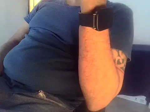 Calvitoxsex69 online show from 10.06.25