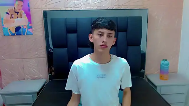 thaigo twink38 online show from 11.13.25