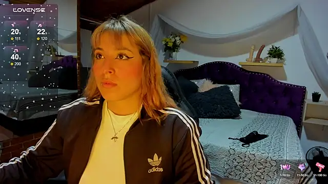 sophialyh 1 online show from 10.20.25