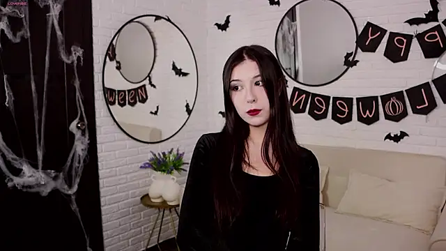 Azaliya Haze online show from 10.31.25