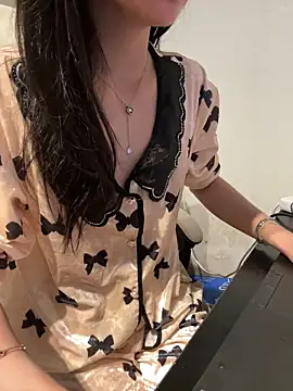 lee ly online show from 02.23.26