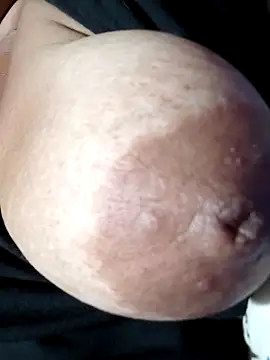 Hotmommax online show from 02.21.26