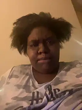 Snapshot of Angelslays chatting on 09.28.25 Angelslays online show from 09.28.25