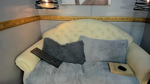 Snapshot of Sammy_Millers chatting on 12.14.25 Sammy Millers online show from 12.14.25