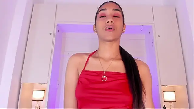 AnahiCollins online show from 10.10.25