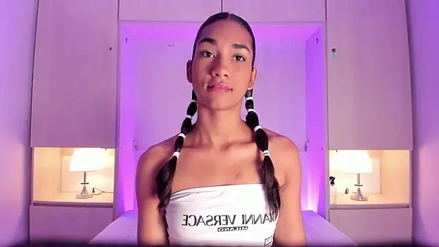 AnahiCollins online show from 03.08.26