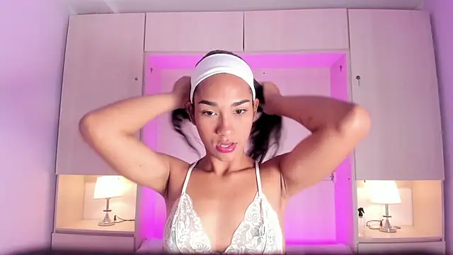 AnahiCollins online show from 03.26.26