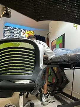 Valentino-elTuyo online show from 02.05.26