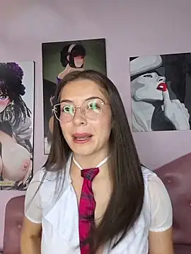 Snapshot of EmmaValencia_ chatting on 04.25.26 EmmaValencia online show from 04.25.26