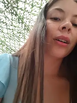 Snapshot of EmmaValencia_ chatting on 05.12.26 EmmaValencia online show from 05.12.26