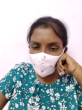 Snapshot of Tamil_Monika chatting on 11.27.25 Tamil Monika online show from 11.27.25