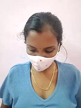 Snapshot of Tamil_Monika chatting on 02.10.26 Tamil Monika online show from 02.10.26